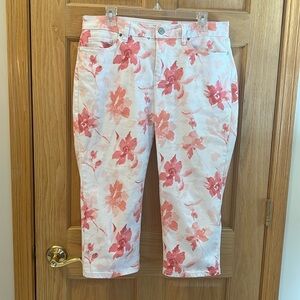 Croft & Barrow - Pretty in Pink Floral Capris - Size 12
